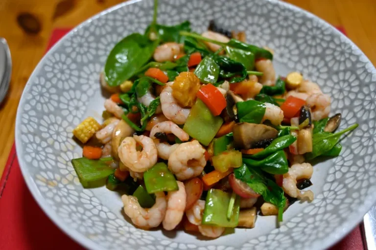 Shrimp stir fried with green peppers and vegetables
