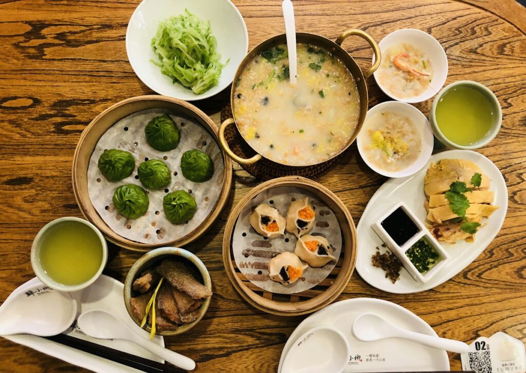 Table of Chinese dishes and dim sum